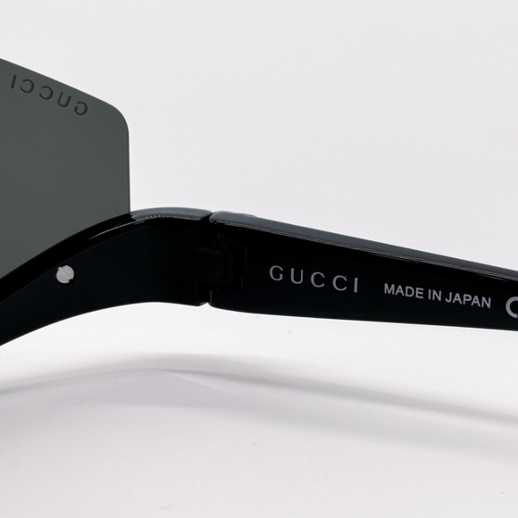NEW GUCCI GG1650S 001 SHIELD BLACK WOMEN SUNGLASSES GUCCI - Picture 9 of 12